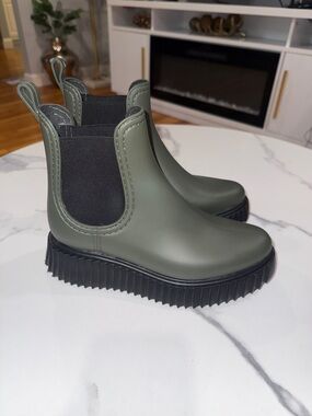 Joe Fresh Olive Green Chelsea Rain Boots with Black Sole